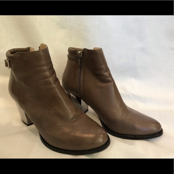 Jimmy Choo bootie - Picture 1 of 3